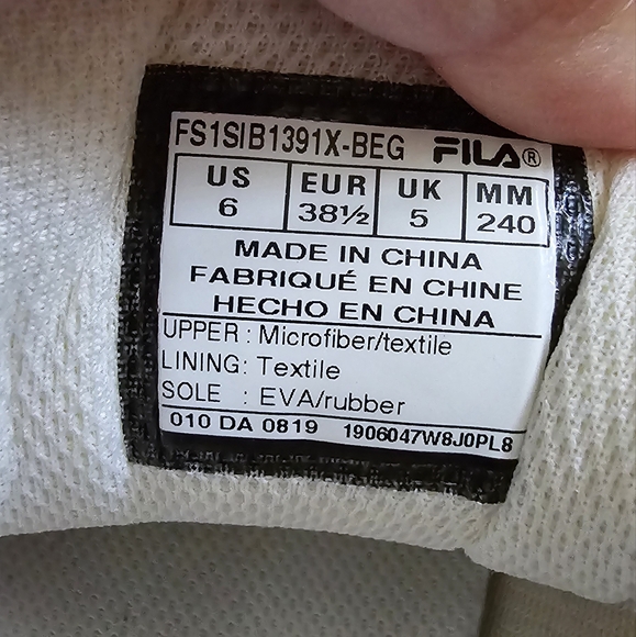 Fila Ray Low Chunky Sneakers - Picture 9 of 9